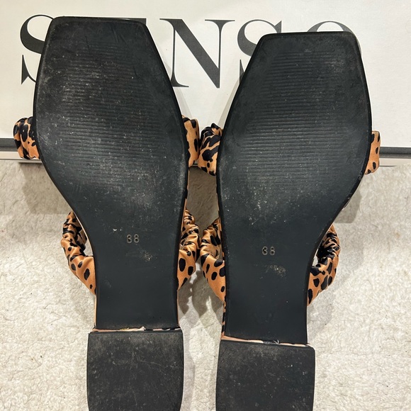 SENSO cheetah sandal - Picture 3 of 5